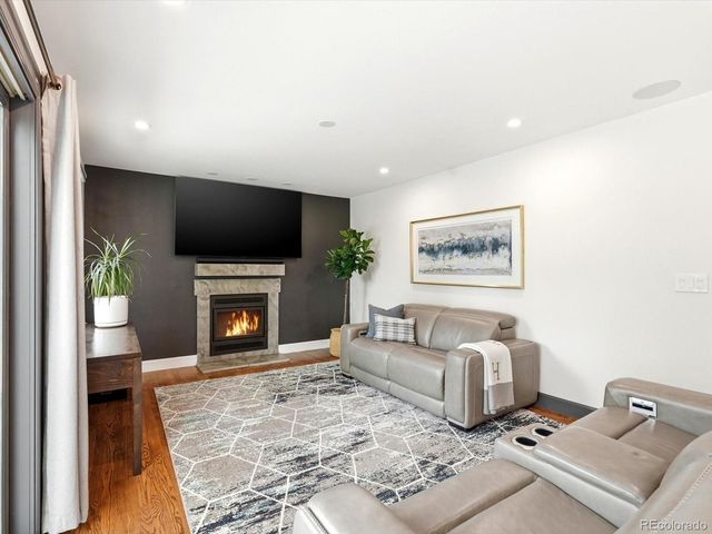 8016 S Vine Way, Centennial, CO 80122