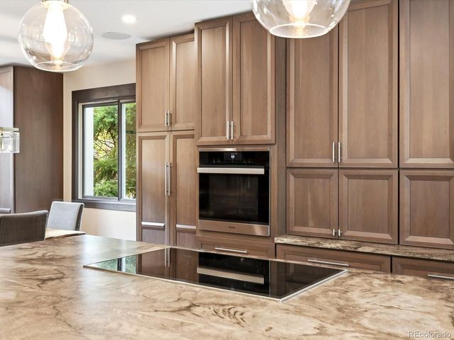 8016 S Vine Way, Centennial, CO 80122