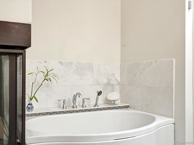 8016 S Vine Way, Centennial, CO 80122