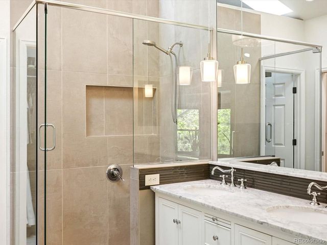 8016 S Vine Way, Centennial, CO 80122