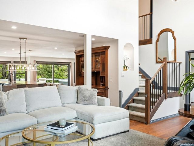 8016 S Vine Way, Centennial, CO 80122