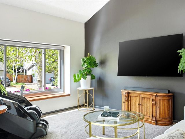 8016 S Vine Way, Centennial, CO 80122