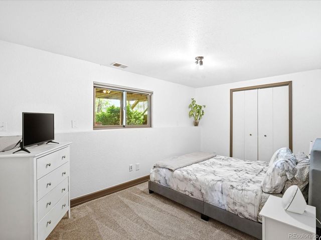 8016 S Vine Way, Centennial, CO 80122