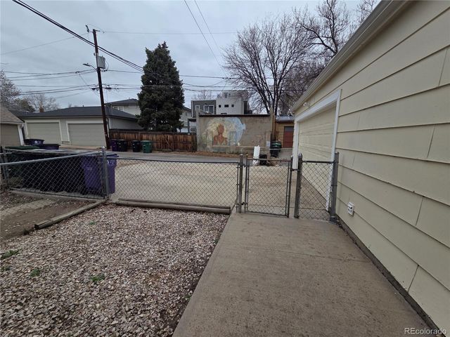 3463 W 33rd Avenue, Denver, CO 80211