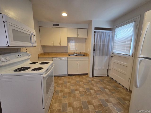 3463 W 33rd Avenue, Denver, CO 80211