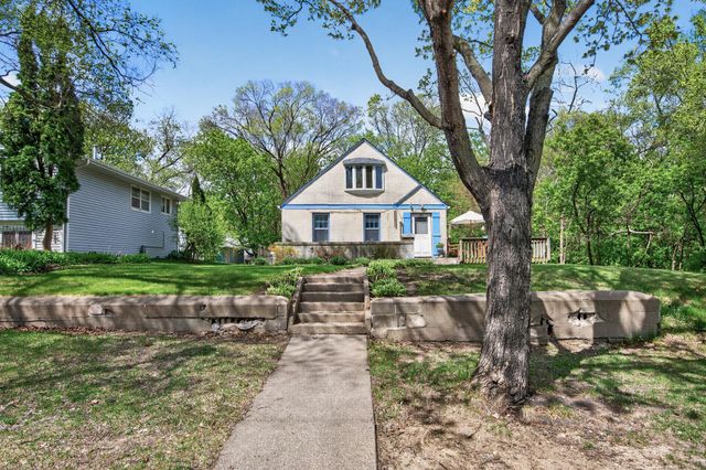 1103 Loeb Street, Saint Paul, MN 55117