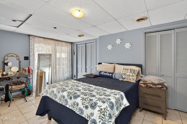 1055 St Clairs Creek Road, Chilhowie, VA 24319