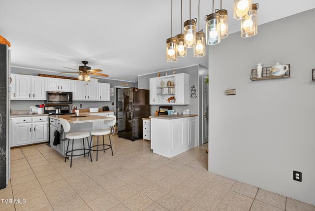 1055 St Clairs Creek Road, Chilhowie, VA 24319