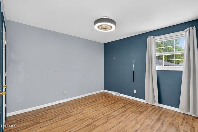 1055 St Clairs Creek Road, Chilhowie, VA 24319