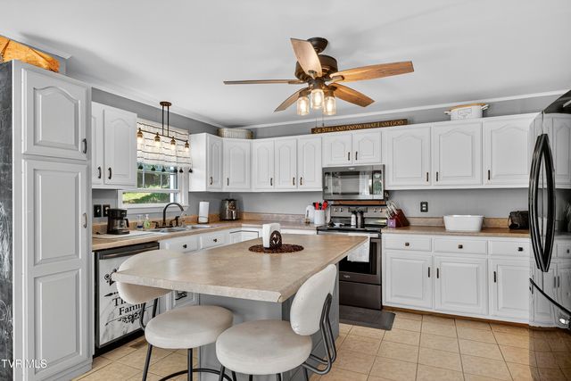 1055 St Clairs Creek Road, Chilhowie, VA 24319