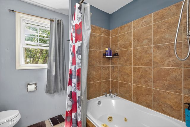 1055 St Clairs Creek Road, Chilhowie, VA 24319