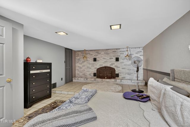 1055 St Clairs Creek Road, Chilhowie, VA 24319