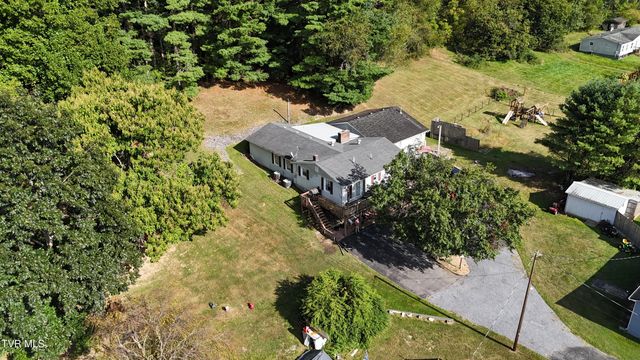 1055 St Clairs Creek Road, Chilhowie, VA 24319