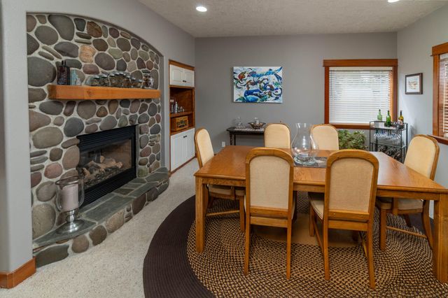 3343 NE Stonebrook Loop, Bend, OR 97701