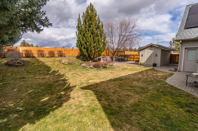 3343 NE Stonebrook Loop, Bend, OR 97701