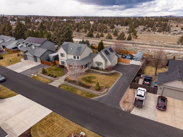 3343 NE Stonebrook Loop, Bend, OR 97701