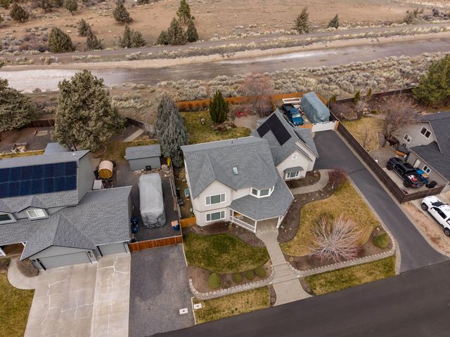 3343 NE Stonebrook Loop, Bend, OR 97701