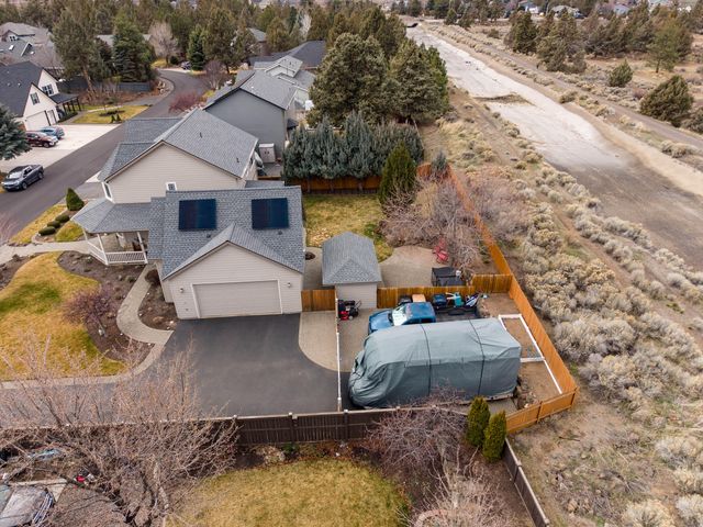 3343 NE Stonebrook Loop, Bend, OR 97701