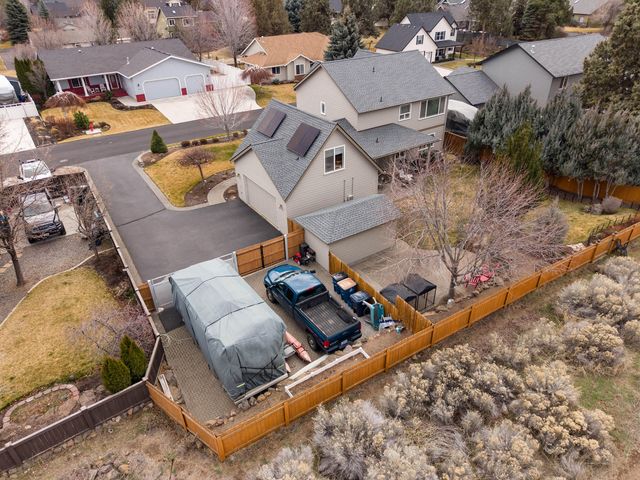3343 NE Stonebrook Loop, Bend, OR 97701