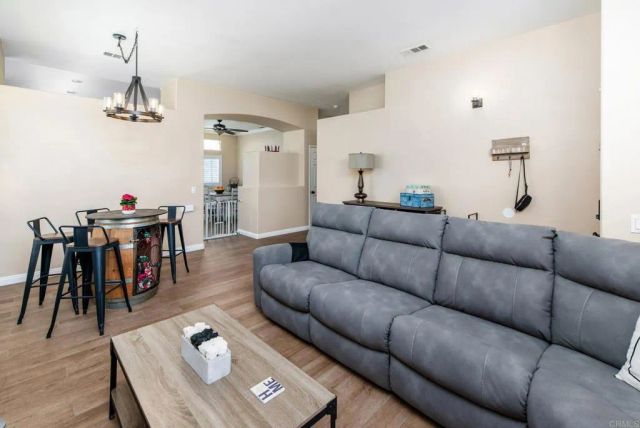 39528 Montebello Way, Murrieta, CA 92563