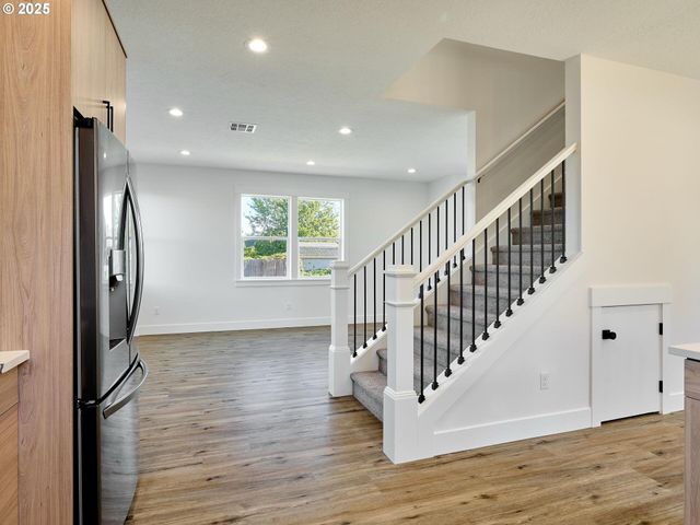 220 Juniper Ave, Gervais, OR 97026