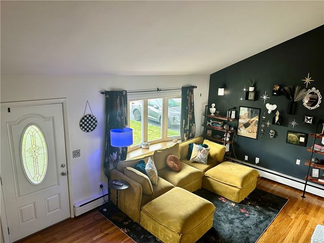 88 Glenbrook Road, Warwick, RI 02889