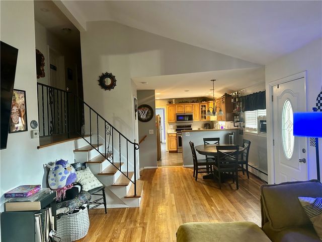 88 Glenbrook Road, Warwick, RI 02889