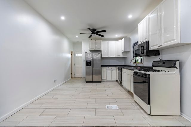 405 Marshall Street, Gary, IN 46404