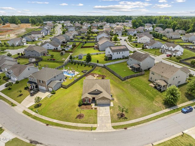 716 Harvest Point Drive, Fuquay Varina, NC 27526