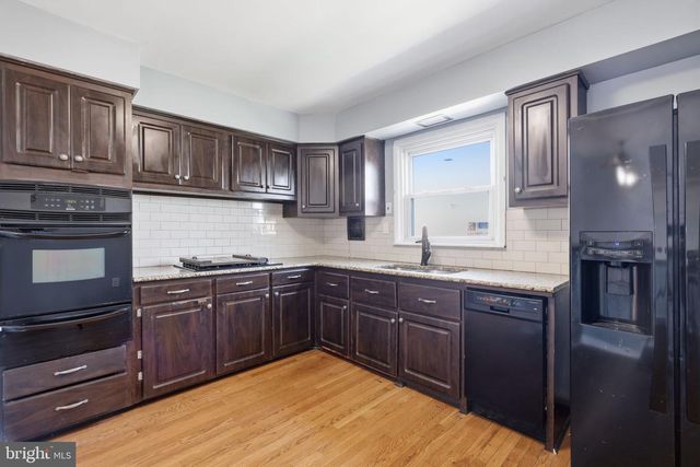 3908 PEARSON AVE, Philadelphia, PA 19114