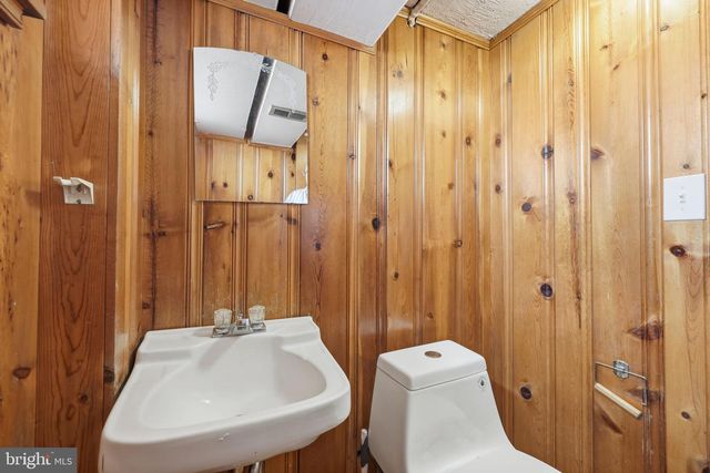 3908 PEARSON AVE, Philadelphia, PA 19114