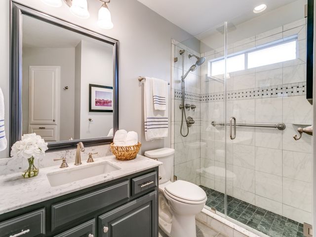 701 Lakehurst Court, Southlake, TX 76092