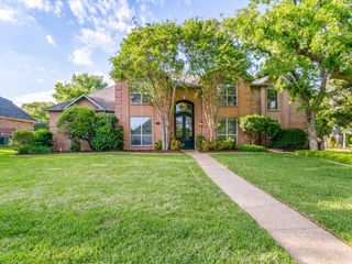 701 Lakehurst Court, Southlake, TX 76092