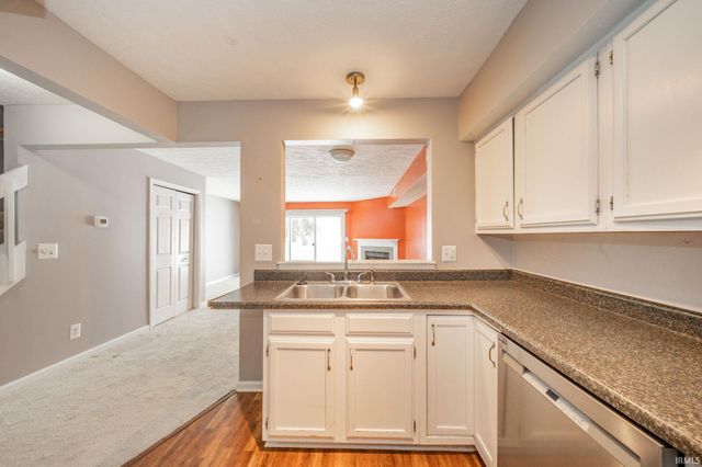 3622 N Lakeside Drive, Muncie, IN 47304