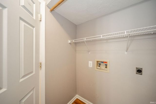 3622 N Lakeside Drive, Muncie, IN 47304