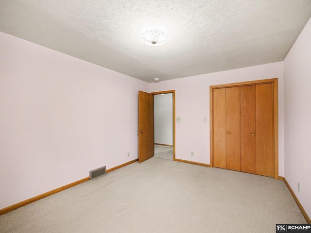 4904 N 50 Street, Omaha, NE 68104