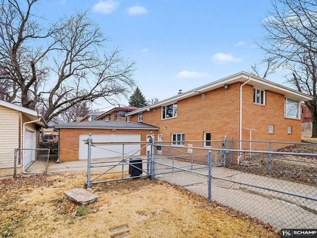 4904 N 50 Street, Omaha, NE 68104