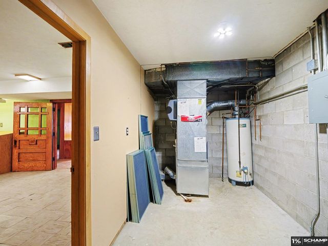 4904 N 50 Street, Omaha, NE 68104