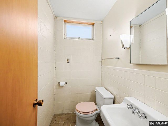 4904 N 50 Street, Omaha, NE 68104