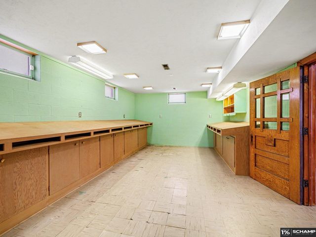 4904 N 50 Street, Omaha, NE 68104