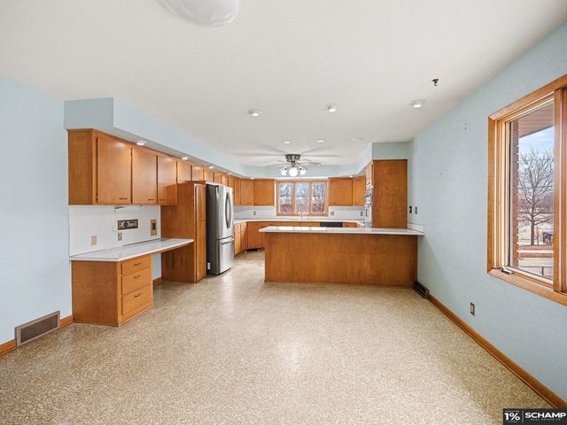 4904 N 50 Street, Omaha, NE 68104