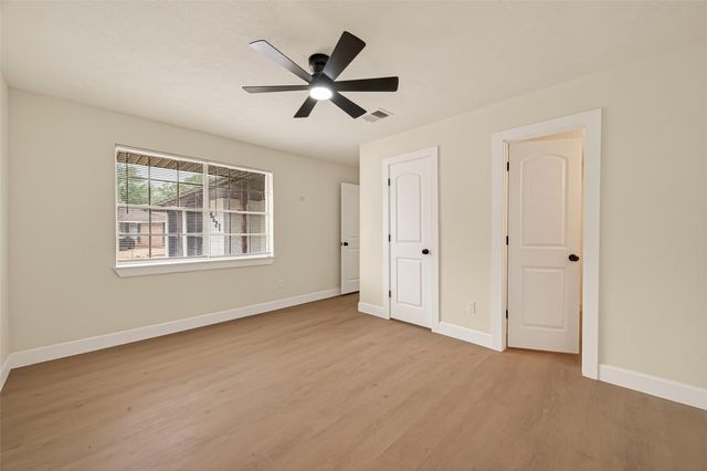 9527 Vanwood Street, Houston, TX 77040