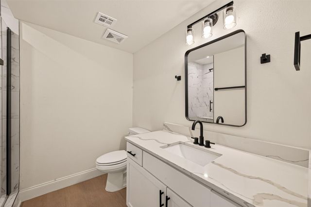 9527 Vanwood Street, Houston, TX 77040