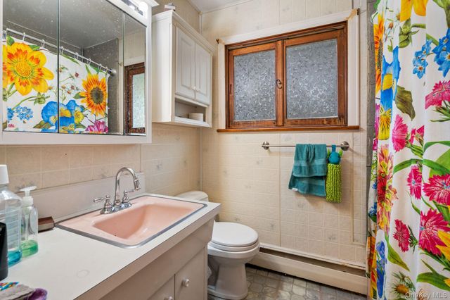 1 Apple Lane, Wallkill, NY 12589