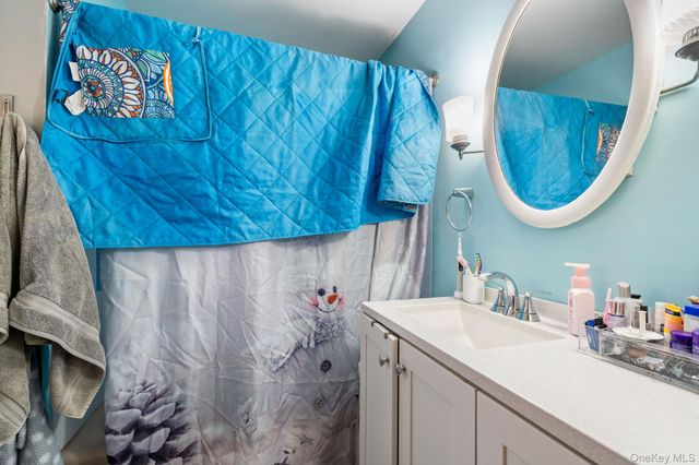 1 Apple Lane, Wallkill, NY 12589