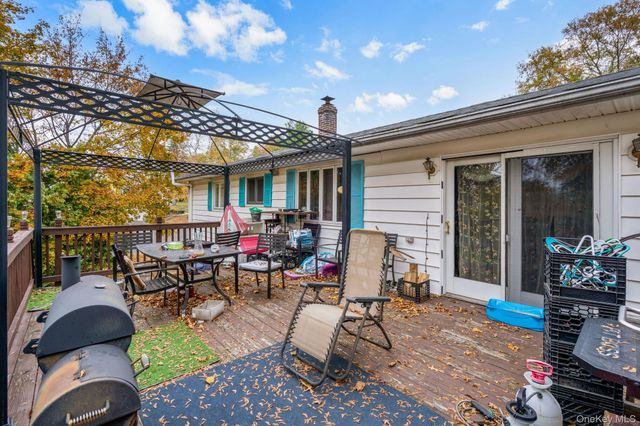 1 Apple Lane, Wallkill, NY 12589