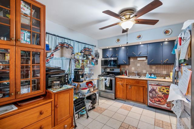 1 Apple Lane, Wallkill, NY 12589