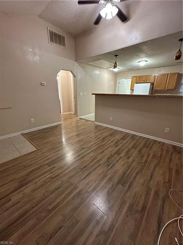412 Pleasant ST, Suffolk, VA 23434
