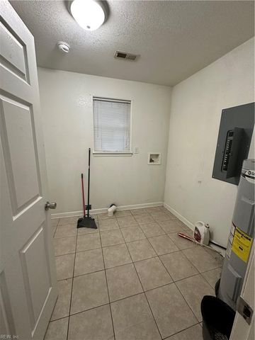 412 Pleasant ST, Suffolk, VA 23434
