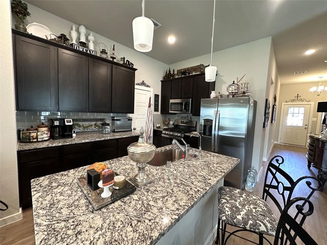 10004 Bigfoot Wallace Drive, Montgomery, TX 77316